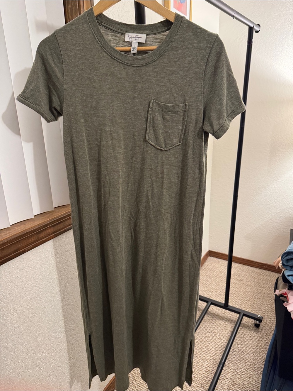 Jessica Simpson Olive Green Short-Sleeve Midi Pocket Dress